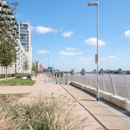 Large Double Room Overlooking The Thames Лондон Екстер'єр фото